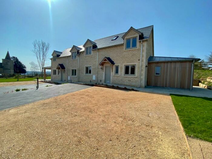 3 Bedroom House To Rent In Limpley Stoke, BA2