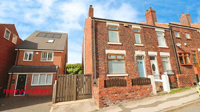 3 Bedroom End Of Terrace House For Sale In Cliffield Road, Swinton, Mexborough, S64