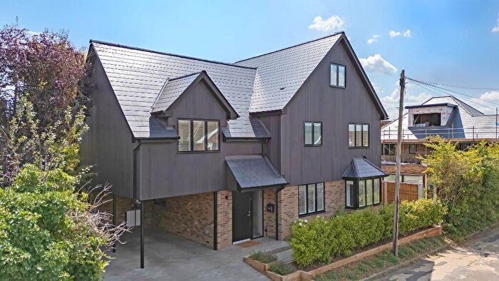 4 Bedroom Detached House For Sale In Cherry Trees, Billericay, Essex, CM12