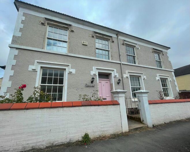 5 Bedroom Property To Rent In Government Road, Hoylake, Wirral, CH47