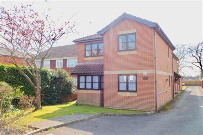 1 Bedroom Flat To Rent In Hill Lane, Southampton, SO15