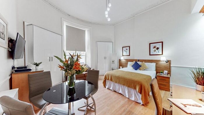 Studio To Rent In Gloucester Place, London, W1U