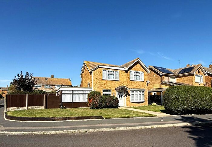 4 Bedroom Detached House For Sale In Queenborough Road, Sheerness, Kent, ME12