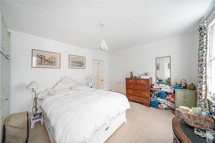 3 Bedroom Terraced House For Sale In Hillgate Street, Kensington, London, W8