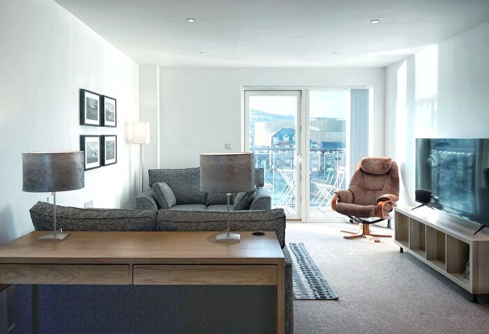2 Bedroom Flat To Rent In Apartment, Meridian Wharf, Trawler Road, Maritime Quarter, Swansea, SA1