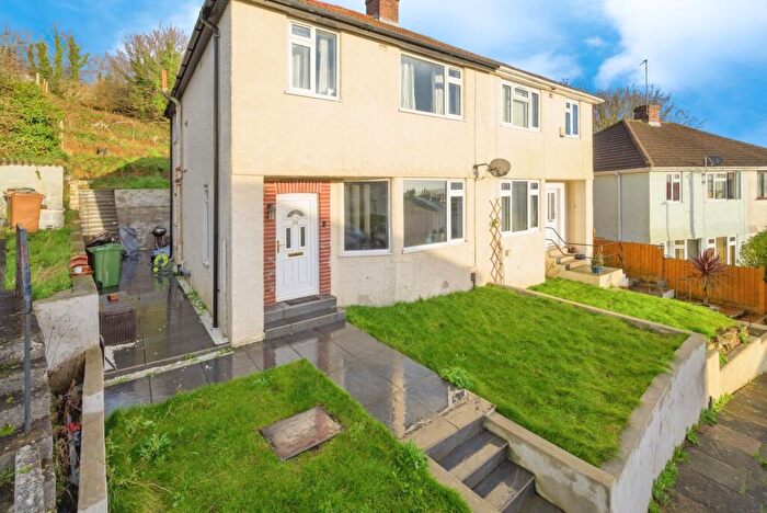 3 Bedroom Semi Detached House For Sale In Wycliffe Road, Plymouth, Devon, PL3