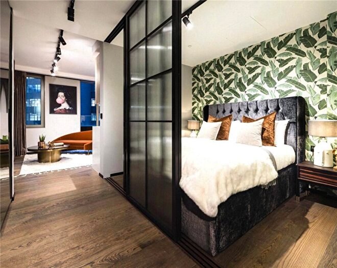 Apartment For Sale In The Stage, Hewett Street, London, EC2A