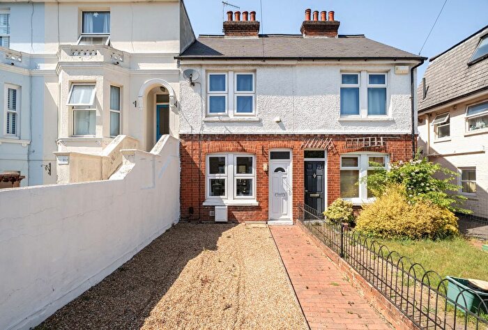 3 Bedroom Terraced House For Sale In Queens Road, Tunbridge Wells, Kent, TN4