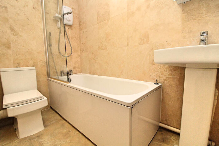 1 Bedroom Apartment For Sale In Brunswick Road, Hove, BN3