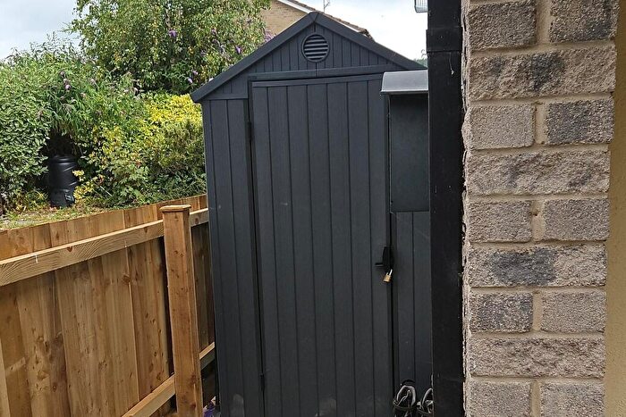 2 Bedroom End Of Terrace House To Rent In Fiveways Close, Cheddar, BS27