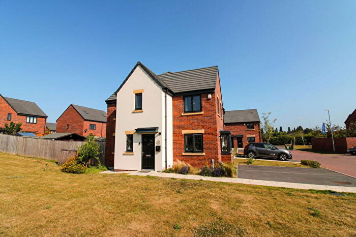 3 Bedroom Semi-Detached House For Sale In Foxby Mews, Gainsborough, Lincolnshire, DN21