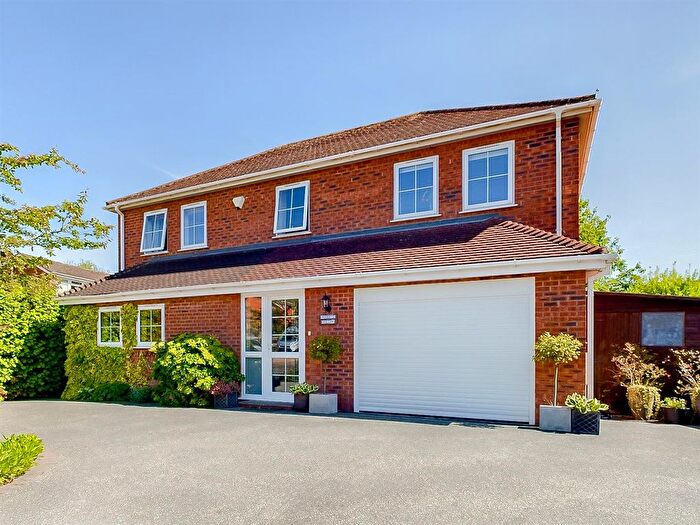 4 Bedroom Detached House For Sale In Meadow Road, Malvern, WR14