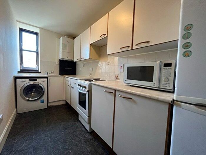 4 Bedroom Flat To Rent In Commercial Street, Dundee, DD1