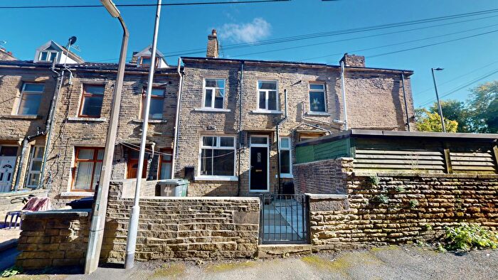 3 Bedroom Terraced House To Rent In Nelson Street, Allerton, Bradford, BD15