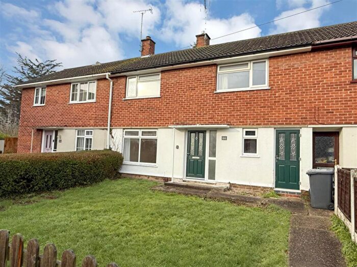 3 Bedroom Semi Detached House For Sale In Birkin Avenue, Radcliffe-On-Trent, Nottingham, NG12