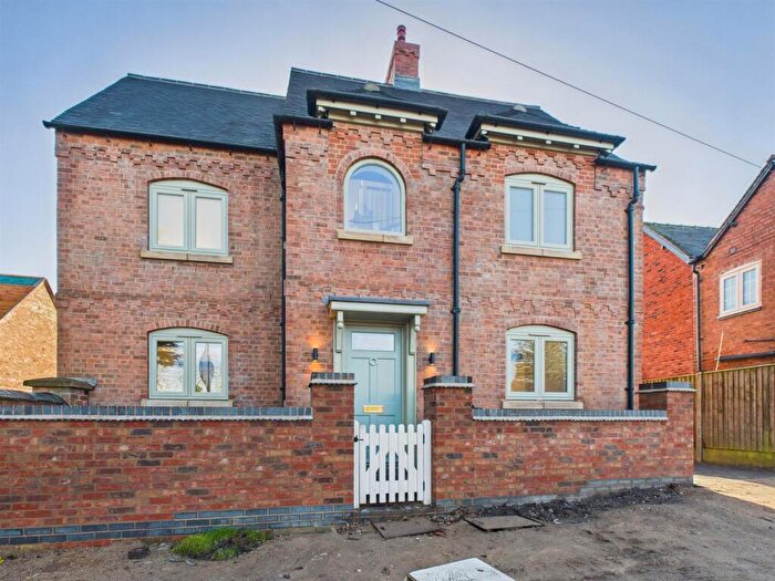 4 Bedroom Detached House For Sale In Mill Hill, Repton, DE65