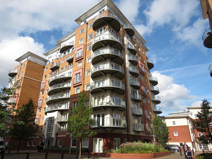 2 Bedroom Flat For Sale In Winterthur Way, Basingstoke, RG21