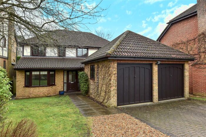 4 Bedroom Detached House To Rent In Manor Park Drive, Finchampstead, Wokingham, Berkshire, RG40