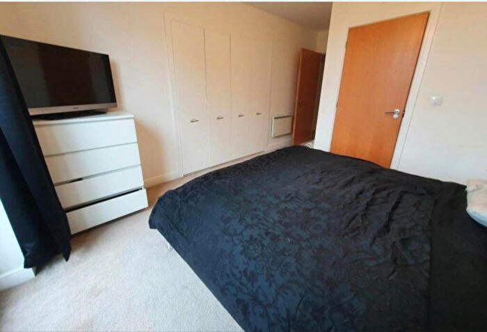 2 Bedroom Flat To Rent In Cornwood Lane, Shirley, Solihull, West Midlands, B90