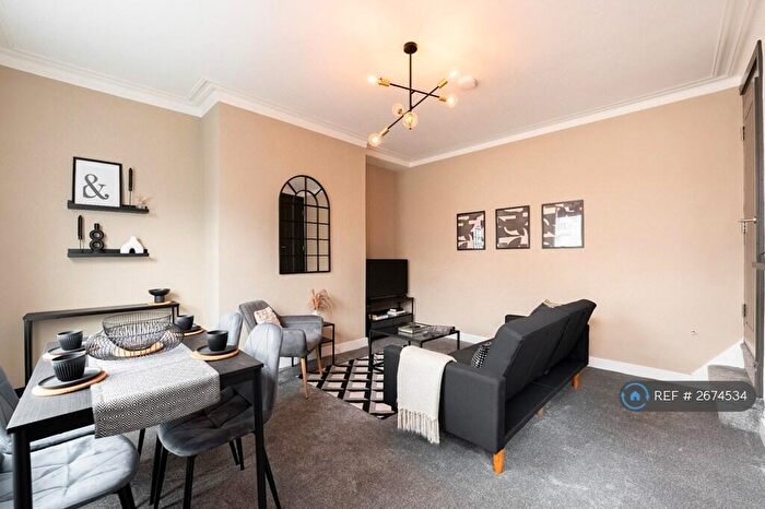 2 Bedroom Terraced House To Rent In Haddon Avenue, Leeds, LS4