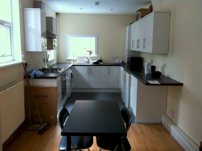 3 Bedroom Terraced House To Rent In St Thomas Road, Preston, Lancashire, PR1