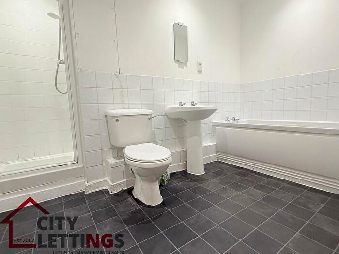 2 Bedroom Apartment To Rent In The Pavilion Russell Road Nottingham, NG7