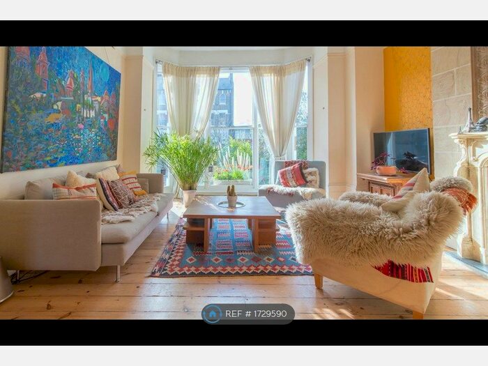 3 Bedroom Maisonette To Rent In Caversham Road, London, NW5