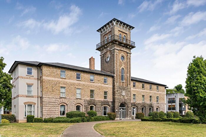 2 Bedroom Apartment For Sale In Goodman Crescent, Croydon, CR0