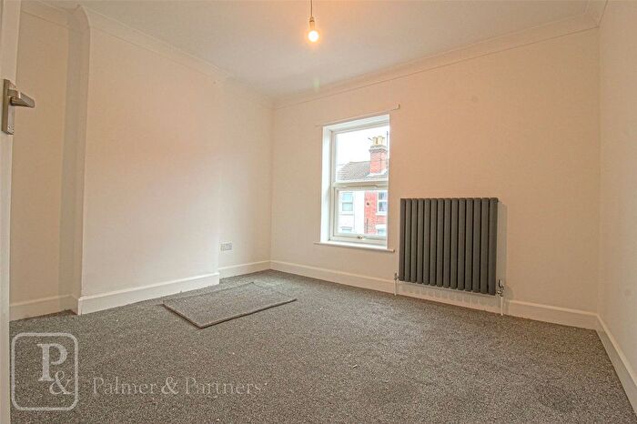 2 Bedroom End Of Terrace House To Rent In Kendall Road, Colchester, Essex, CO1
