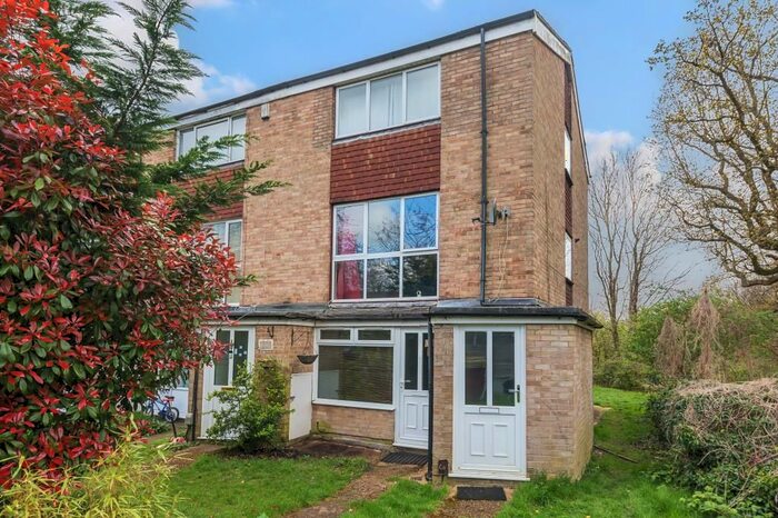 1 Bedroom Flat To Rent In Hillbrow, Reading, RG2