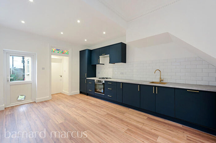 4 Bedroom House To Rent In Vicarage Road, Sutton, SM1