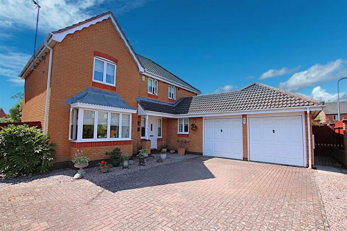 4 Bedroom Detached House For Sale In Battalion Drive, Wootton, NN4