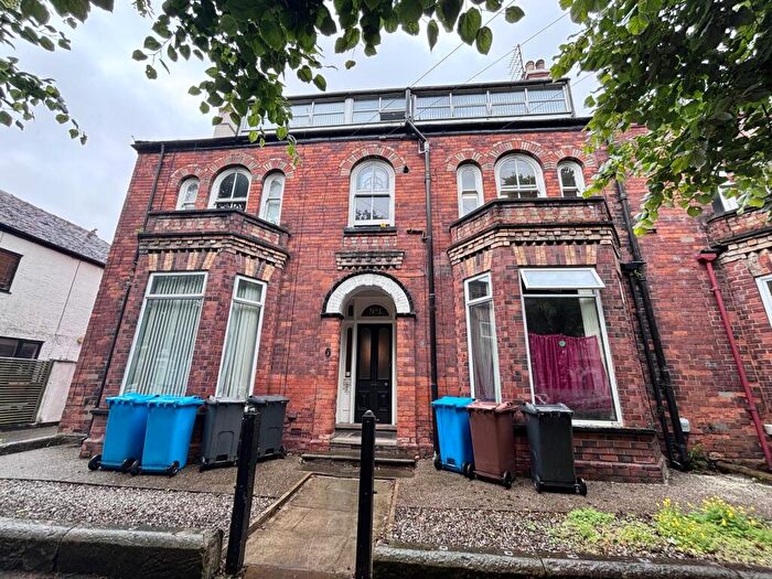 2 Bedroom Flat To Rent In Princes Avenue, Hull, HU5