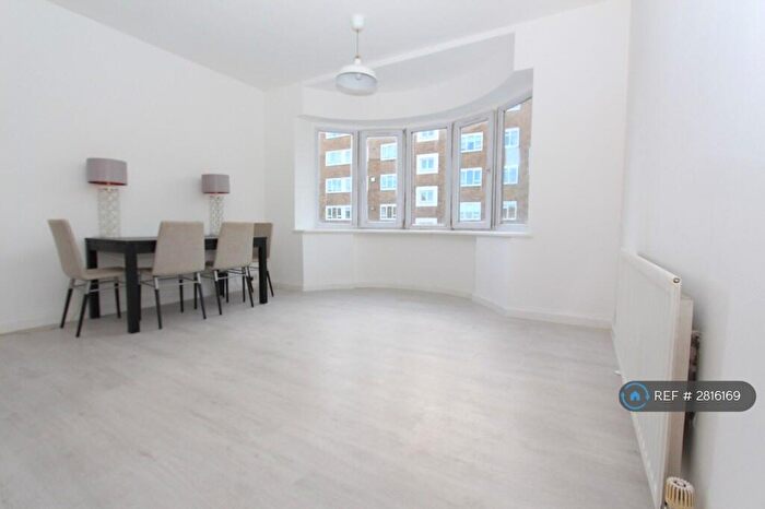 1 Bedroom Flat To Rent In Suffolk House, London, NW8