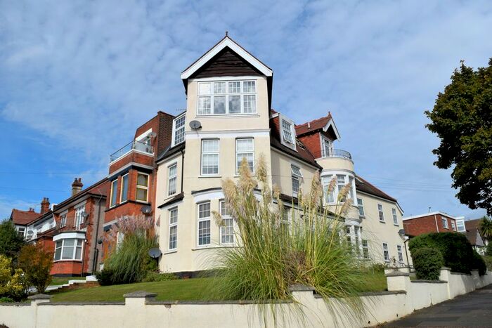 1 Bedroom Flat To Rent In Chadwick Road, Westcliff-On-Sea, SS0