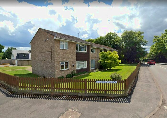 2 Bedroom Flat To Rent In St. Lawrence Way, Bricket Wood, St. Albans, AL2