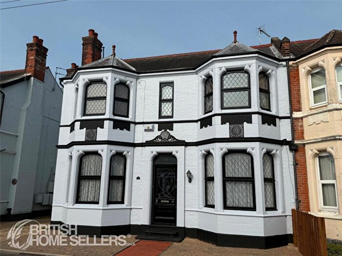 3 Bedroom Semi-Detached House For Sale In The Grove, Clacton-on-Sea, Essex, CO15