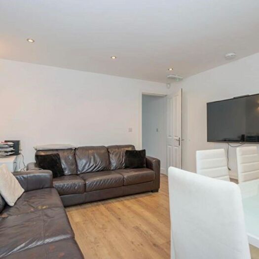 6 Bedroom House To Rent In Warwards Lane (D), Selly Oak, Birmingham, West Midlands, B29