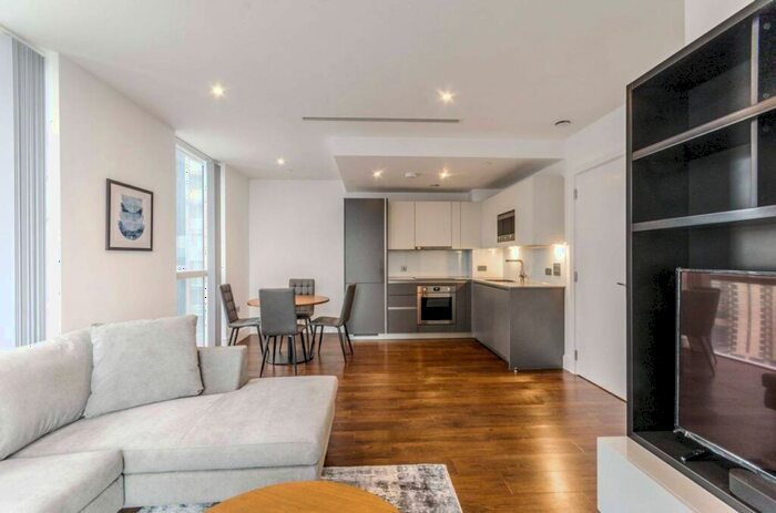 2 Bedroom Flat To Rent In Oxford Street, London, W1D