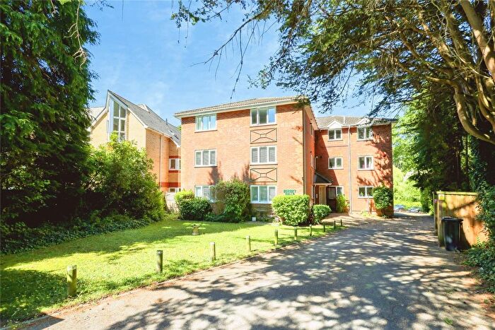 2 Bedroom Flat For Sale In Surrey Road, Poole, Dorset, BH12