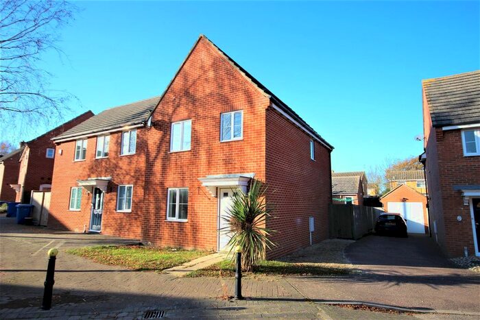 3 Bedroom Semi-Detached House To Rent In Maylam Gardens, Sittingbourne ME10