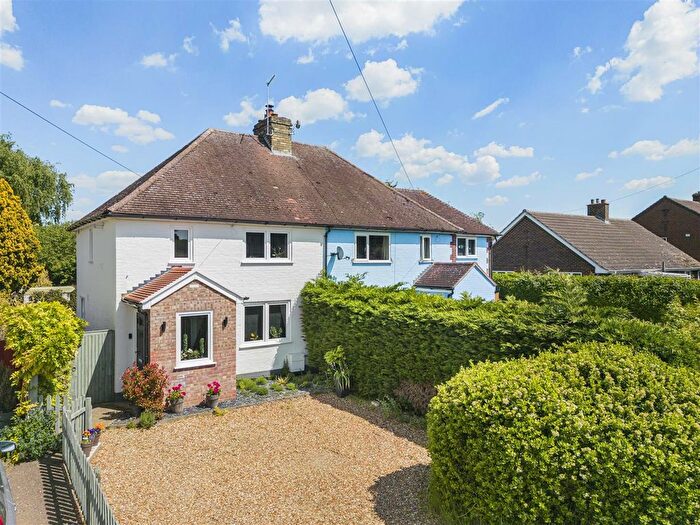 3 Bedroom Semi-Detached House For Sale In Cambridge Road, Oakington, Cambridge, CB24