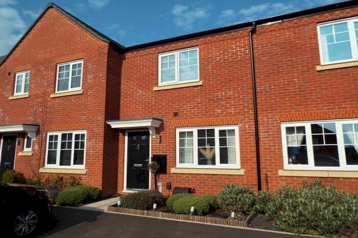 2 Bedroom Property To Rent In Osprey Drive, Burton-On-Trent, DE14