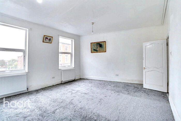 3 Bedroom Flat To Rent In Alfreton Road, Nottingham, NG7