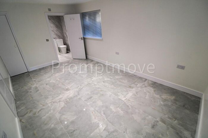 1 Bedroom Property To Rent In Dunstable Road, Luton, LU4