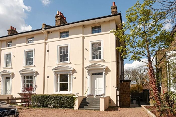 2 Bedroom Flat To Rent In Shooters Hill Road, Blackheath, SE3