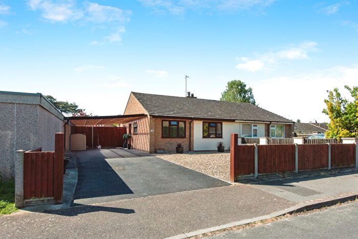 2 Bedroom Semi-Detached Bungalow For Sale In Field Road, Brandon, IP27