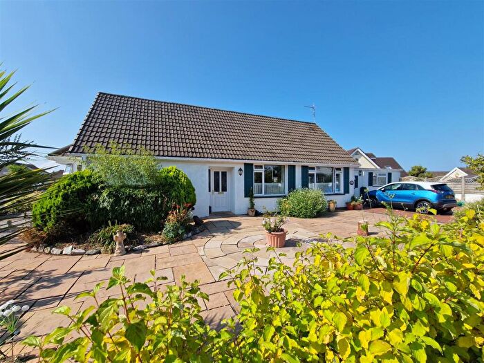 4 Bedroom Detached Bungalow For Sale In Hazel Close, Porthcawl, CF36