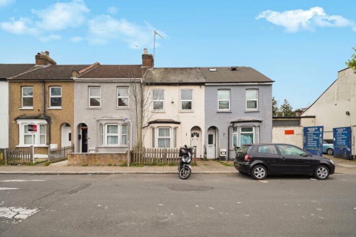 2 Bedroom Terraced House For Sale In Byron Road, Harrow Wealdstone, Middlesex, HA3