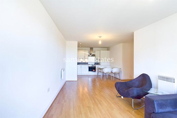 2 Bedroom Apartment To Rent In Leamore Court, Meath Crescent, Bethnal Green, E2